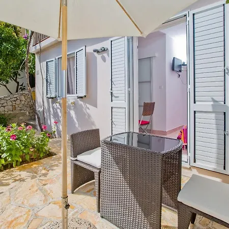 Majda * Hvar Town