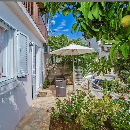 Majda * Hvar Town