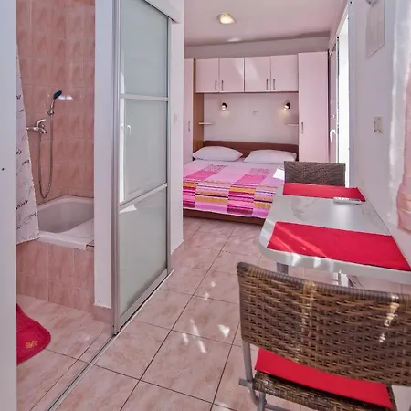 Apartament Majda *